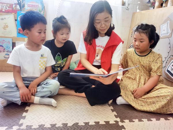 童心绘党 喜迎二十大