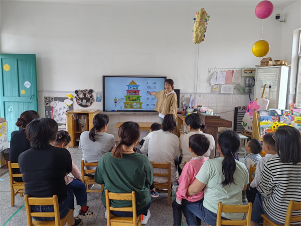 均衡营养，与爱“童”行