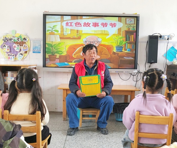 书香润童心  阅读伴成长