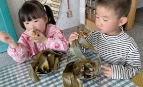 童心传承   乐在其“粽”