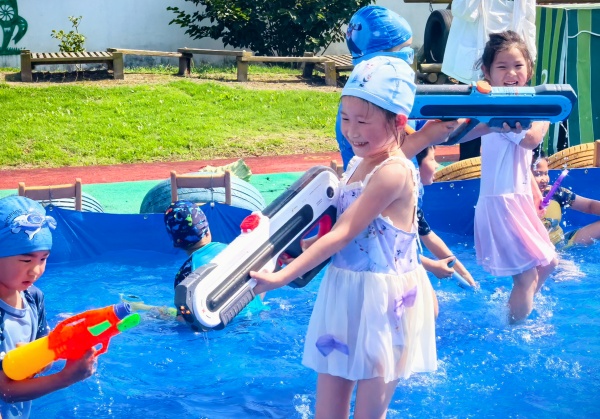 水漾童年  清凉一“夏”